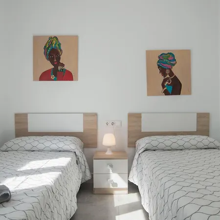 Casa Agua בית נופש קוניל דה לה פרונטרה